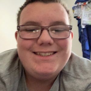 Meet your Posher, Logan